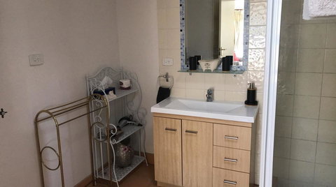 Oatlands Retreat - New South Wales Tourism  9