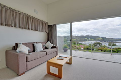 The Cove Kettering - New South Wales Tourism  24