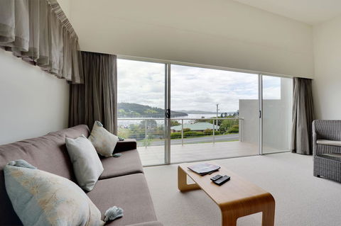 The Cove Kettering - New South Wales Tourism  22