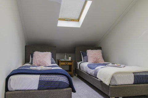 South Arm Luxury Loft - New South Wales Tourism  11