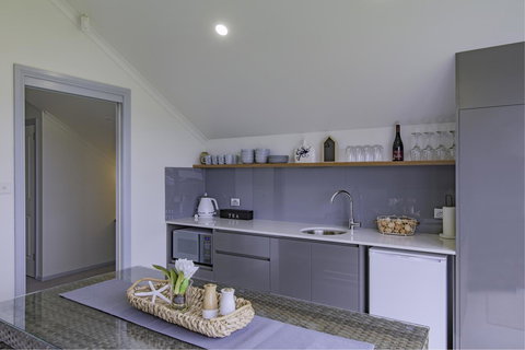 South Arm Luxury Loft - New South Wales Tourism  2