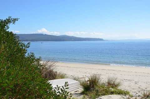 Yolla Beach House - New South Wales Tourism  8