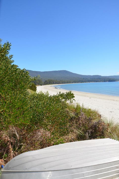 Yolla Beach House - New South Wales Tourism  3