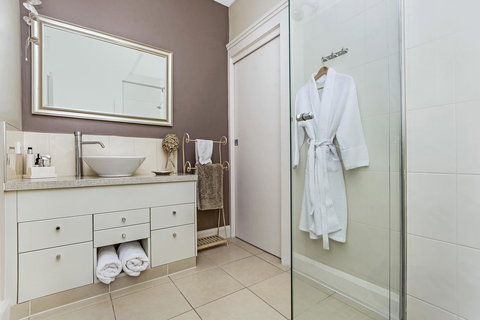 Topiary Haven - New South Wales Tourism  8