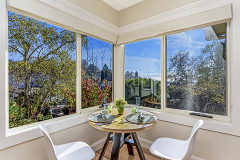 Topiary Haven - New South Wales Tourism  1