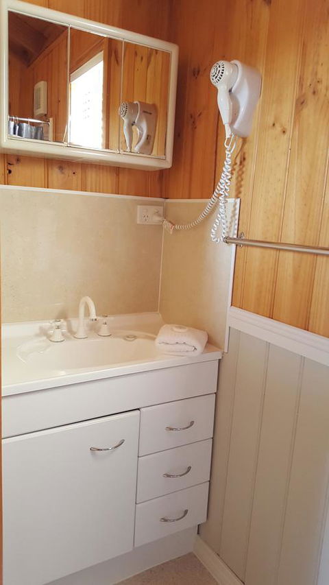Hazelcreek Cottages - New South Wales Tourism  37