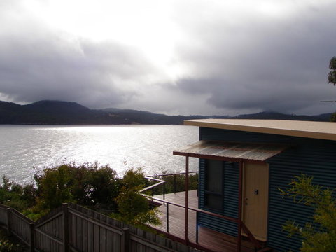 Larus Waterfront Cottage - New South Wales Tourism  2