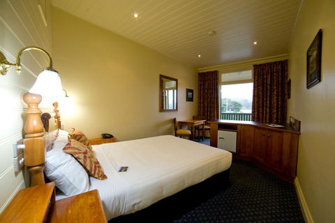 Strahan Village - New South Wales Tourism  33