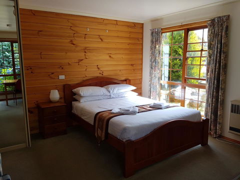 Cradle Forest Inn - New South Wales Tourism  4