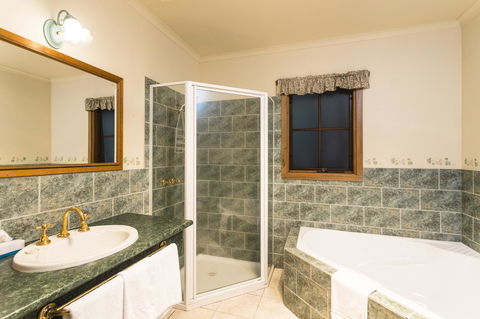 Cradle Forest Inn - New South Wales Tourism  27