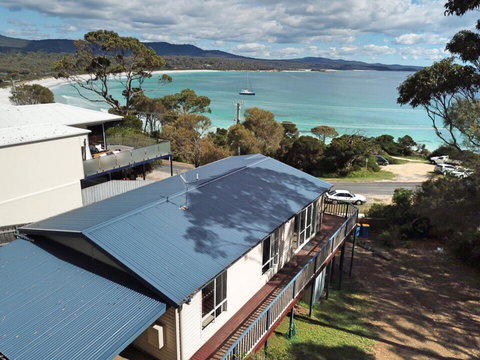 Front Row Beachfront - New South Wales Tourism  1