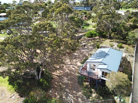 Front Row Beachfront - New South Wales Tourism  0