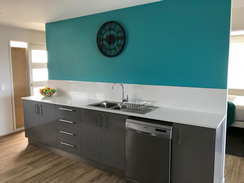 Self Contained Beach View Apartment - New South Wales Tourism  6
