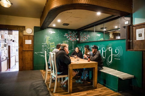The Pickled Frog - New South Wales Tourism  8