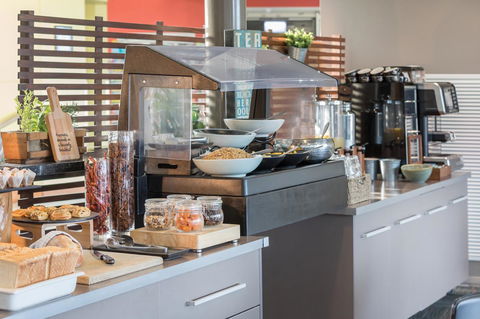 Travelodge Hotel Hobart Airport - New South Wales Tourism  15