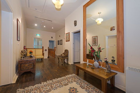 Edinburgh Gallery Bed & Breakfast - New South Wales Tourism  4