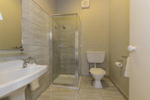 Edinburgh Gallery Bed & Breakfast - New South Wales Tourism  15