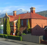 Edinburgh Gallery Bed  Breakfast - New South Wales Tourism 
