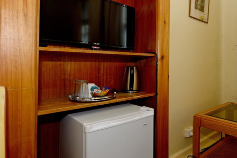 Edinburgh Gallery Bed & Breakfast - New South Wales Tourism  22