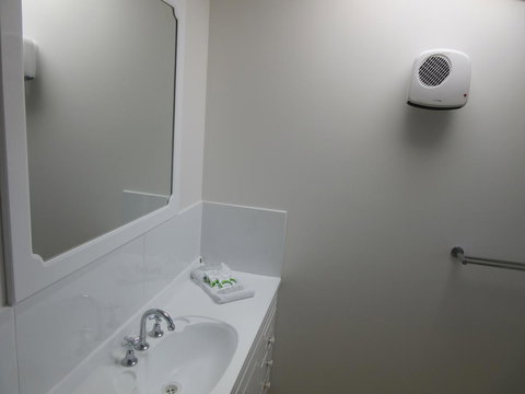 Abel Tasman Airport Motor Inn - New South Wales Tourism  18