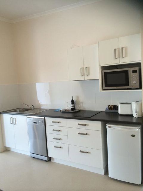 Abel Tasman Airport Motor Inn - New South Wales Tourism  33