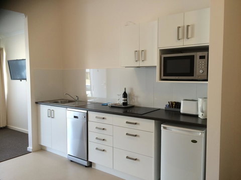 Abel Tasman Airport Motor Inn - New South Wales Tourism  31