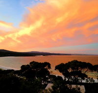 DOLPHIN LOOKOUT COTTAGE - amazing views of the Bay of Fires - New South Wales Tourism 