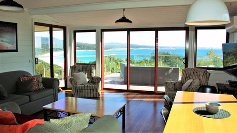 DOLPHIN LOOKOUT COTTAGE - Amazing Views Of The Bay Of Fires - New South Wales Tourism  1