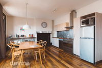 Devine Stays - Westside Apartment on Elizabeth