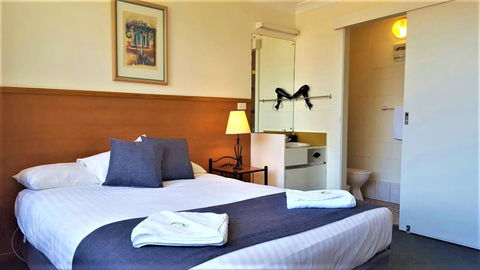 Mt Lyell Motor Inn - New South Wales Tourism  5
