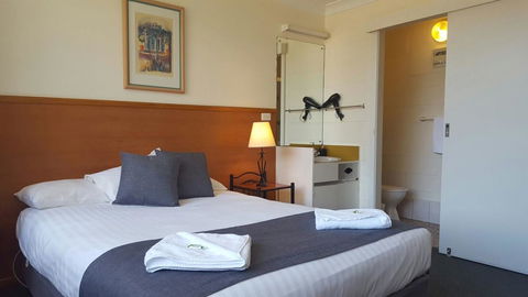Mt Lyell Motor Inn - New South Wales Tourism  20