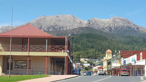 Mt Lyell Motor Inn - New South Wales Tourism  0