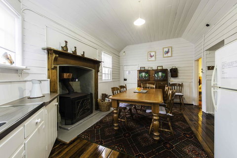 Touchwood Cottages - New South Wales Tourism  43
