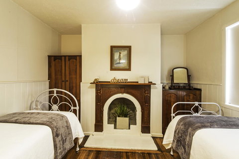 Touchwood Cottages - New South Wales Tourism  16