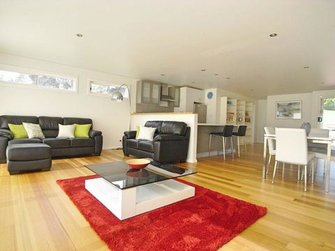 Seaview Apartment - New South Wales Tourism  0