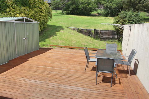 Seaview Apartment - New South Wales Tourism  6