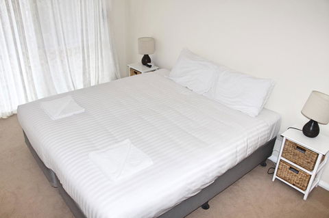 Seaview Apartment - New South Wales Tourism  3