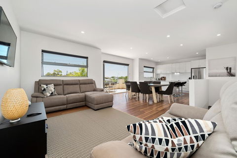Rosewater Townhouses Dromana - New South Wales Tourism  0
