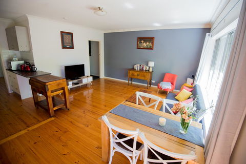 Flora Hill Creek Views - New South Wales Tourism  0