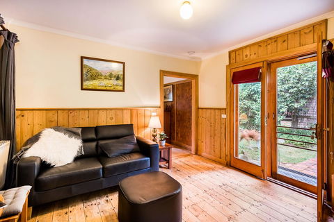 Avalon House - New South Wales Tourism  8