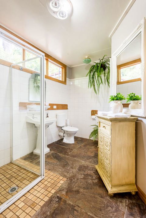 Avalon House - New South Wales Tourism  21