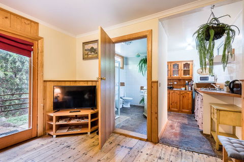 Avalon House - New South Wales Tourism  42