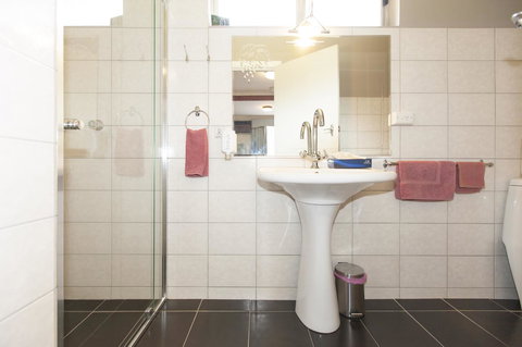 The Grampians Motel - New South Wales Tourism  38