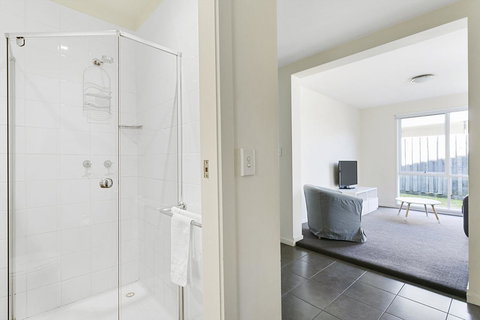 Front Beach House - New South Wales Tourism  23