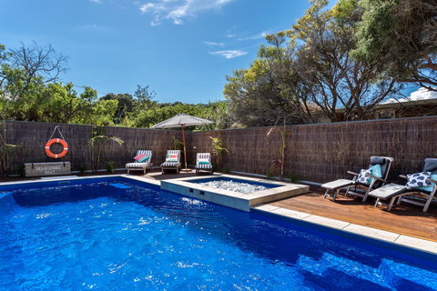 Front Beach House - New South Wales Tourism  6