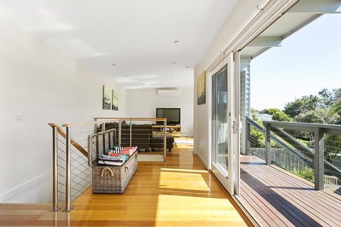Front Beach House - New South Wales Tourism  14