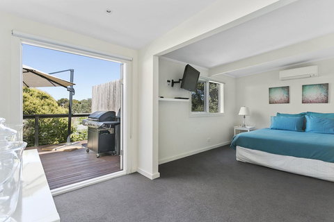 Front Beach House - New South Wales Tourism  17