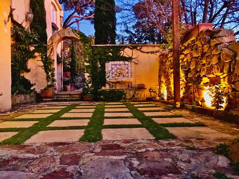 Villa Mallorca - New South Wales Tourism  3