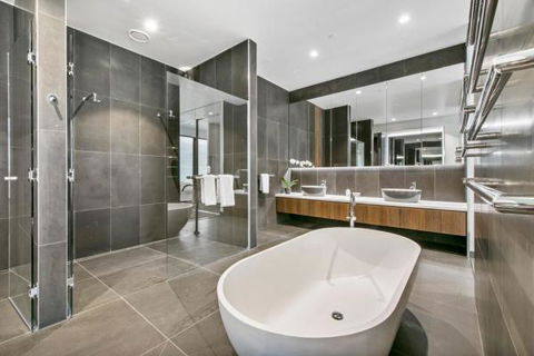 Experience Platinum Hotel Apartments - New South Wales Tourism  9
