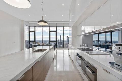 Experience Platinum Hotel Apartments - New South Wales Tourism  15
